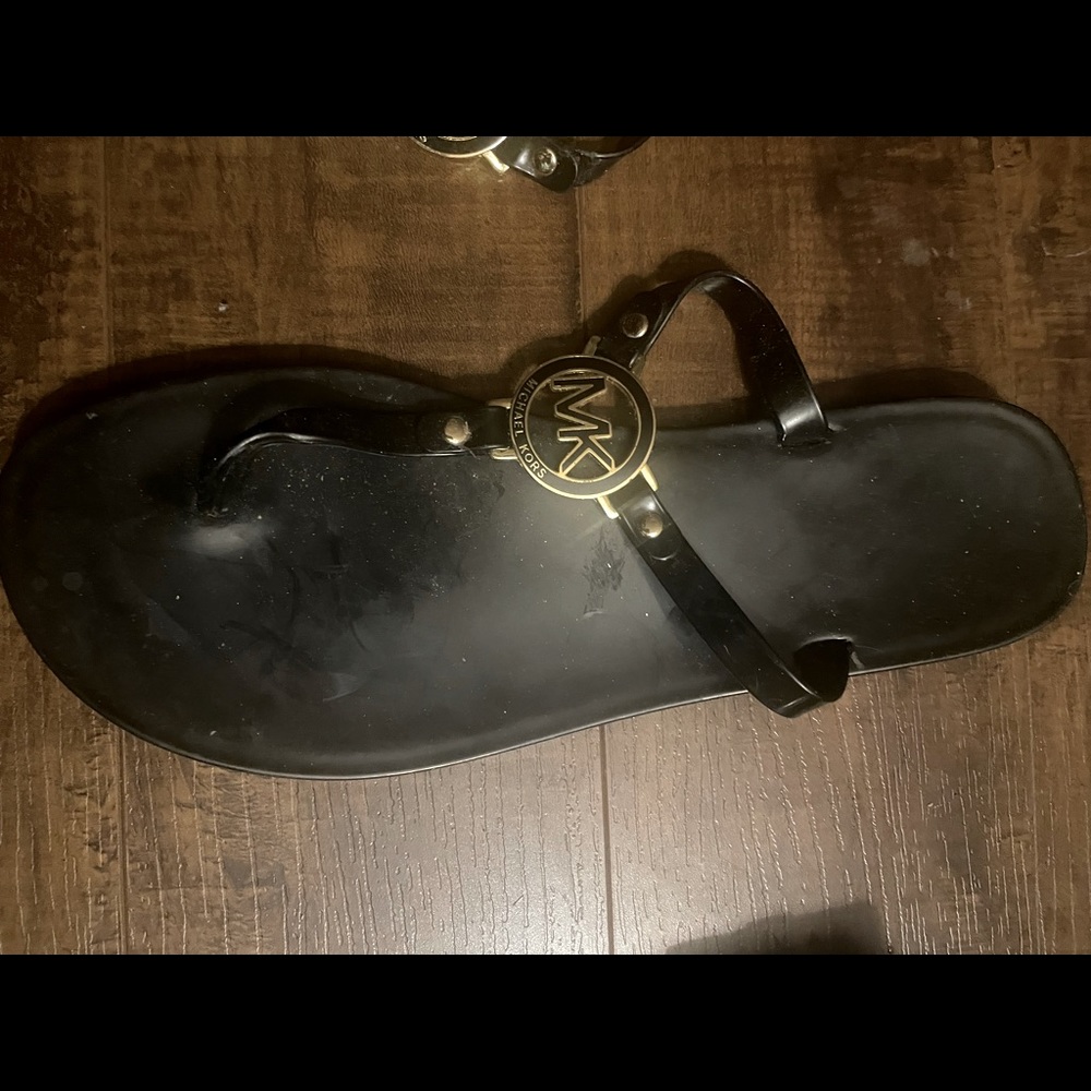 MK sandals sandals very good condition.